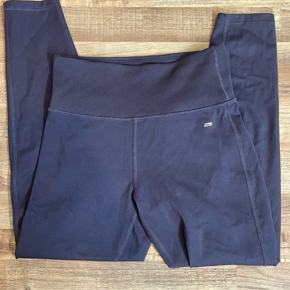 Marika Pants - EUC Marika Workout Leggings